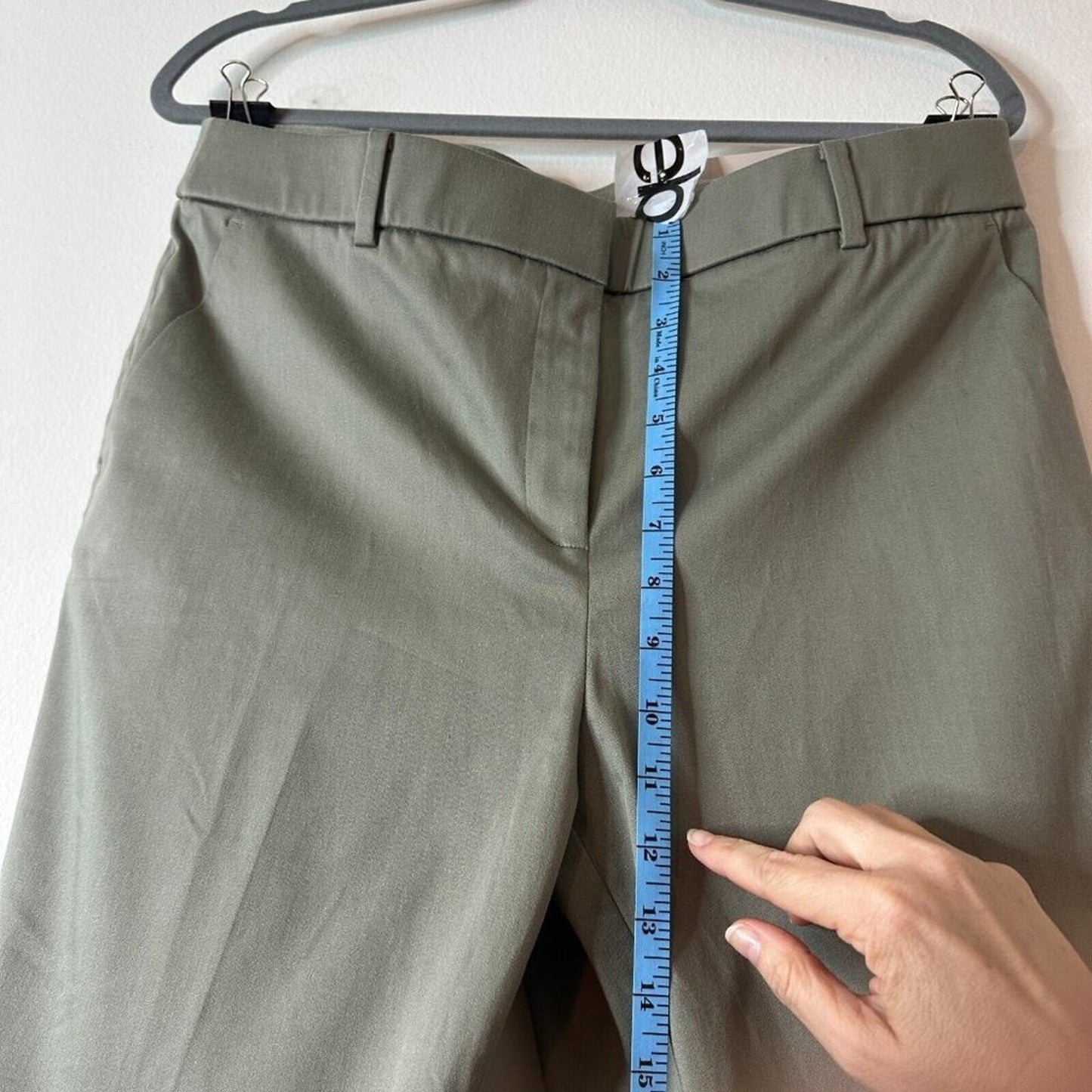NWT Chico's Secret Stretch Straight Leg Cuffed Crop Pant Vetiver Olive Gray 10