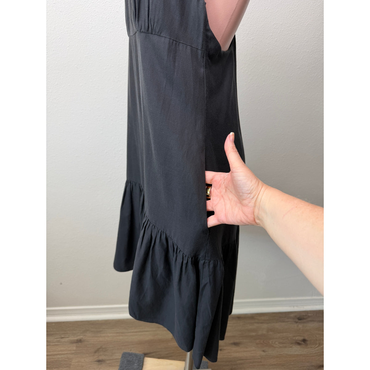 L'AGENCE Black Racerback Ruffle Hem Dress Women 4