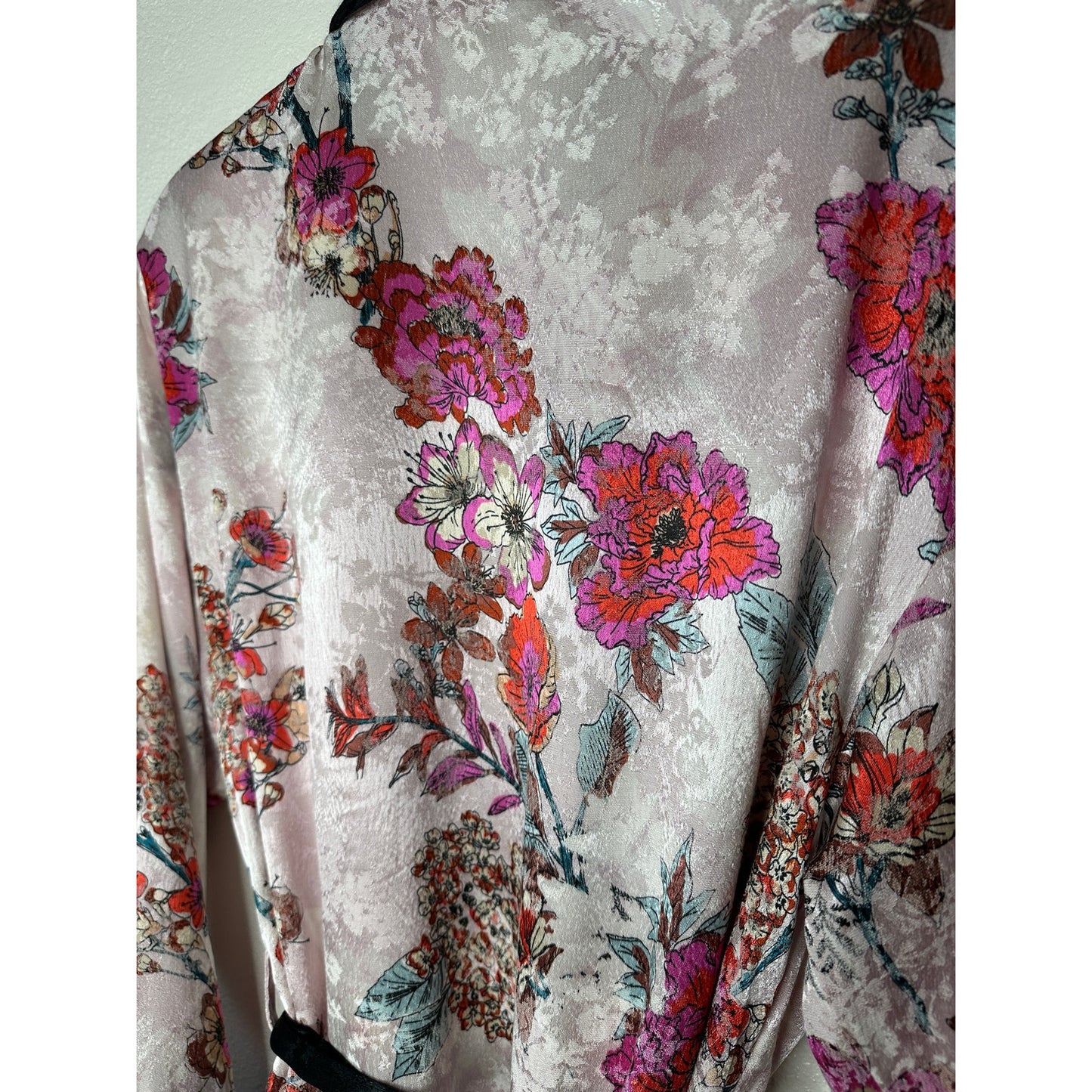 Free People Intimately Pale Pink Cream Multicolor Floral Asian Kimono Bathrobe XS
