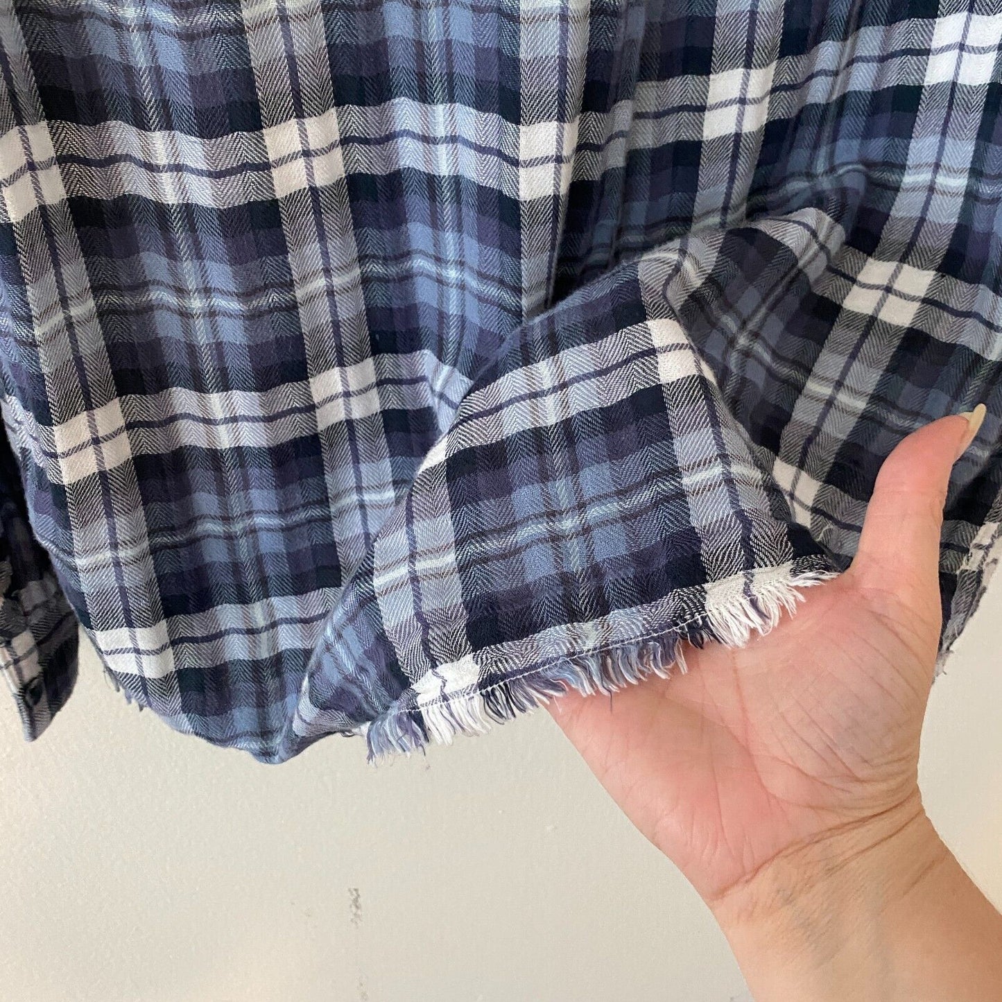 The Blue Shirt Shop Mercer & Spring Blue Plaid Button Long Sleeve Raw Hem XS