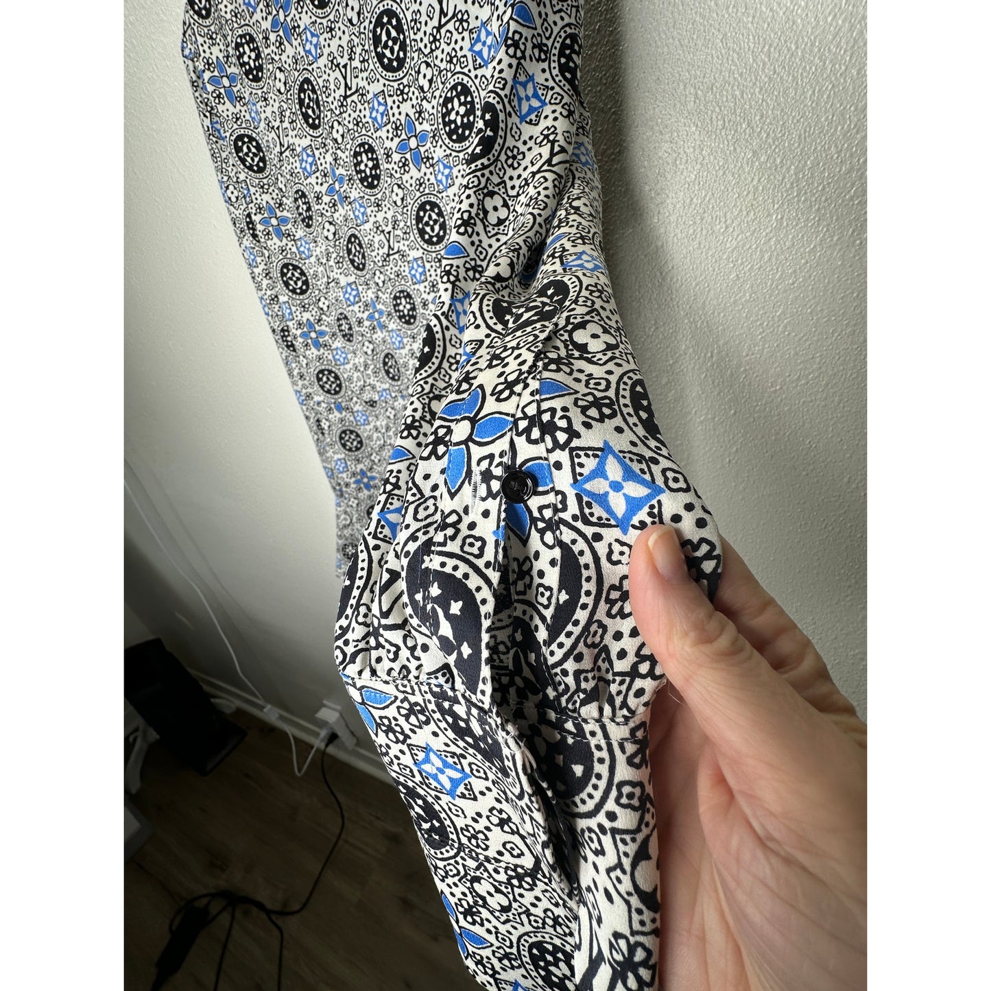 Louis Vuitton Silk Belted Print Midi Dress Runway White Black Blue 42 / 10