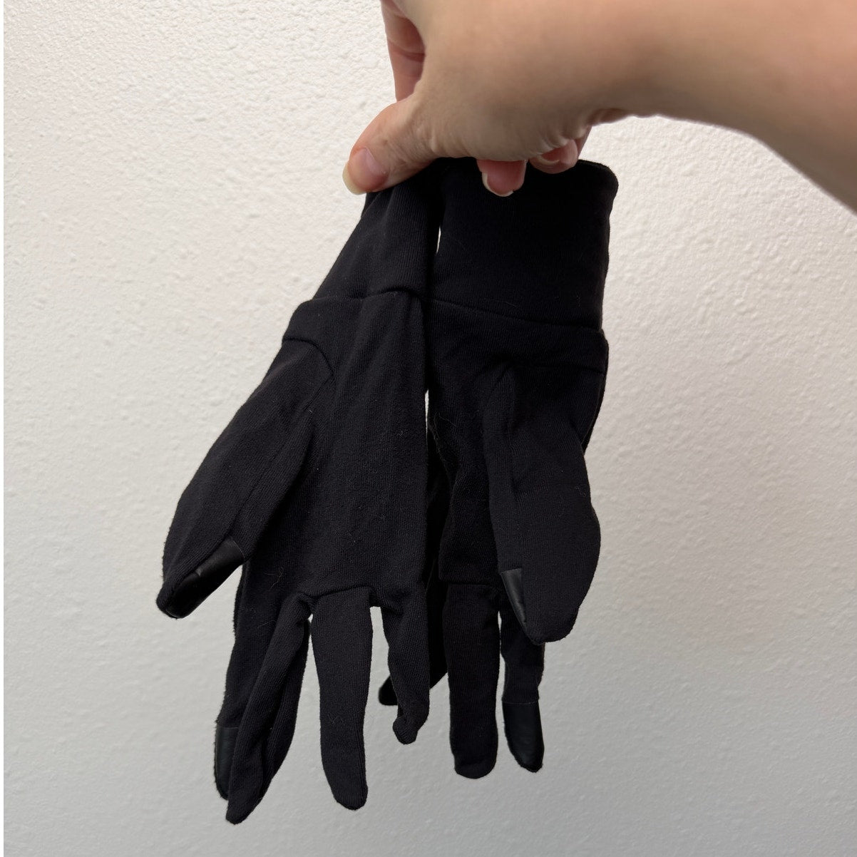 Lululemon Run Gloves Black Women's Workout Gloves