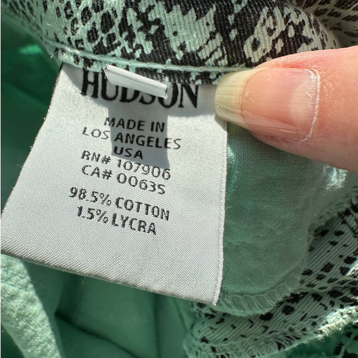 Hudson Aqua Teal & Black Snakeprint Nico Super Skinny Midrise Jean 26
