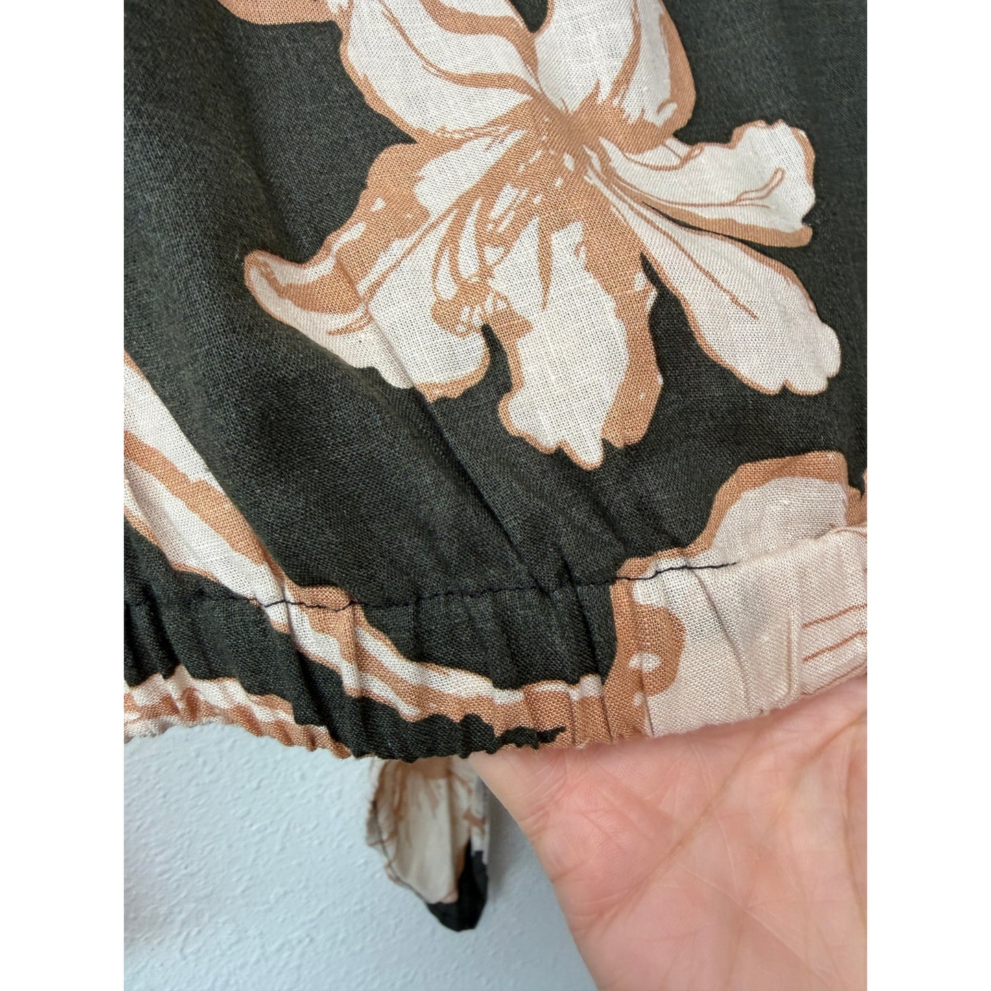 Rachel Zoe Black Tan Floral Tie Front Shirt Womens M
