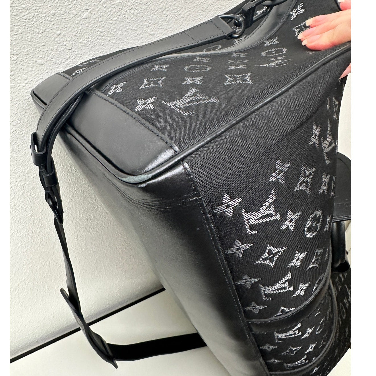 Louis Vuitton Keepall Light Up Bandoulière 50 Black Fiber Optic Monogram Duffle