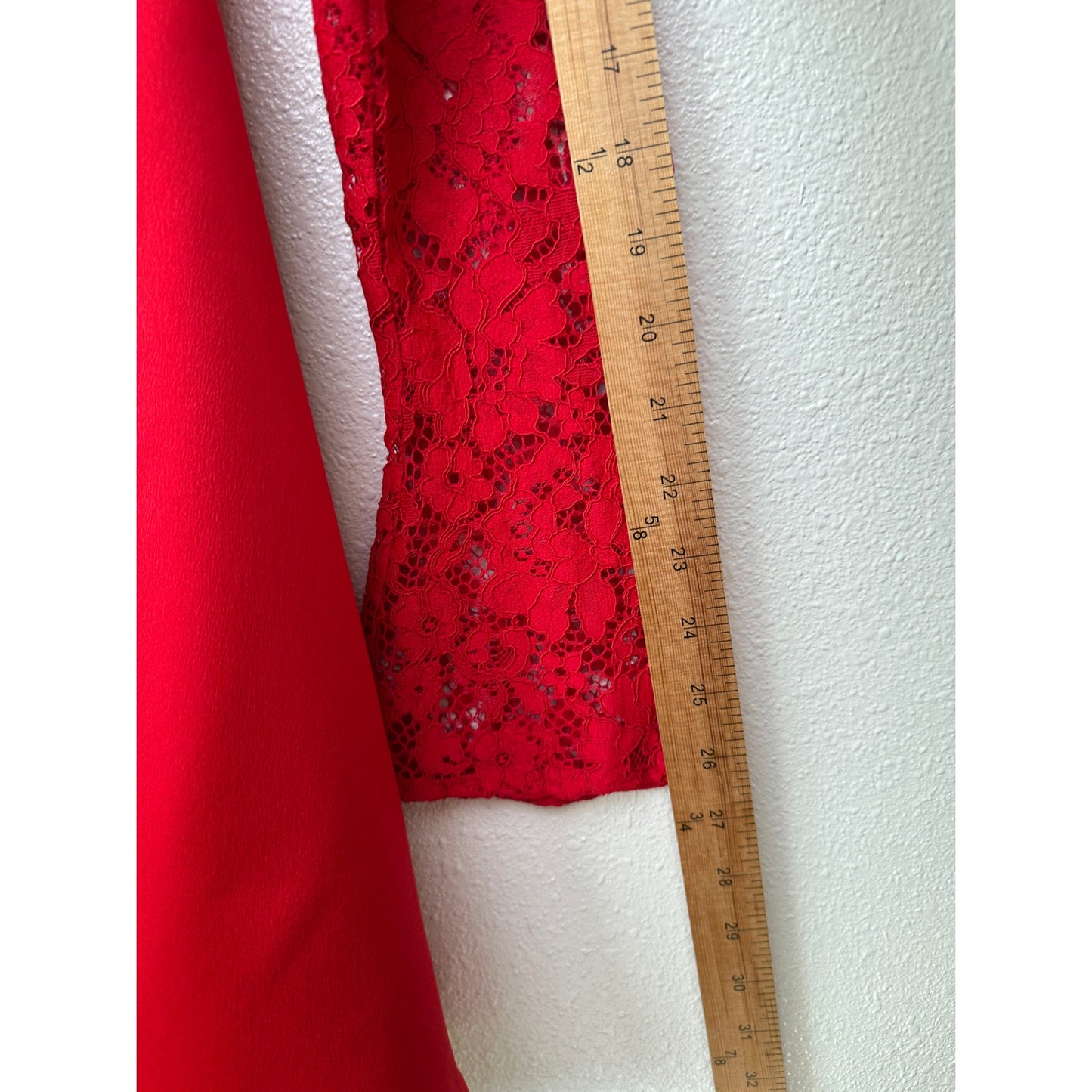 NWT House of CB Jennica Red Lace Sleeve Bustier Satin Mini Dress M
