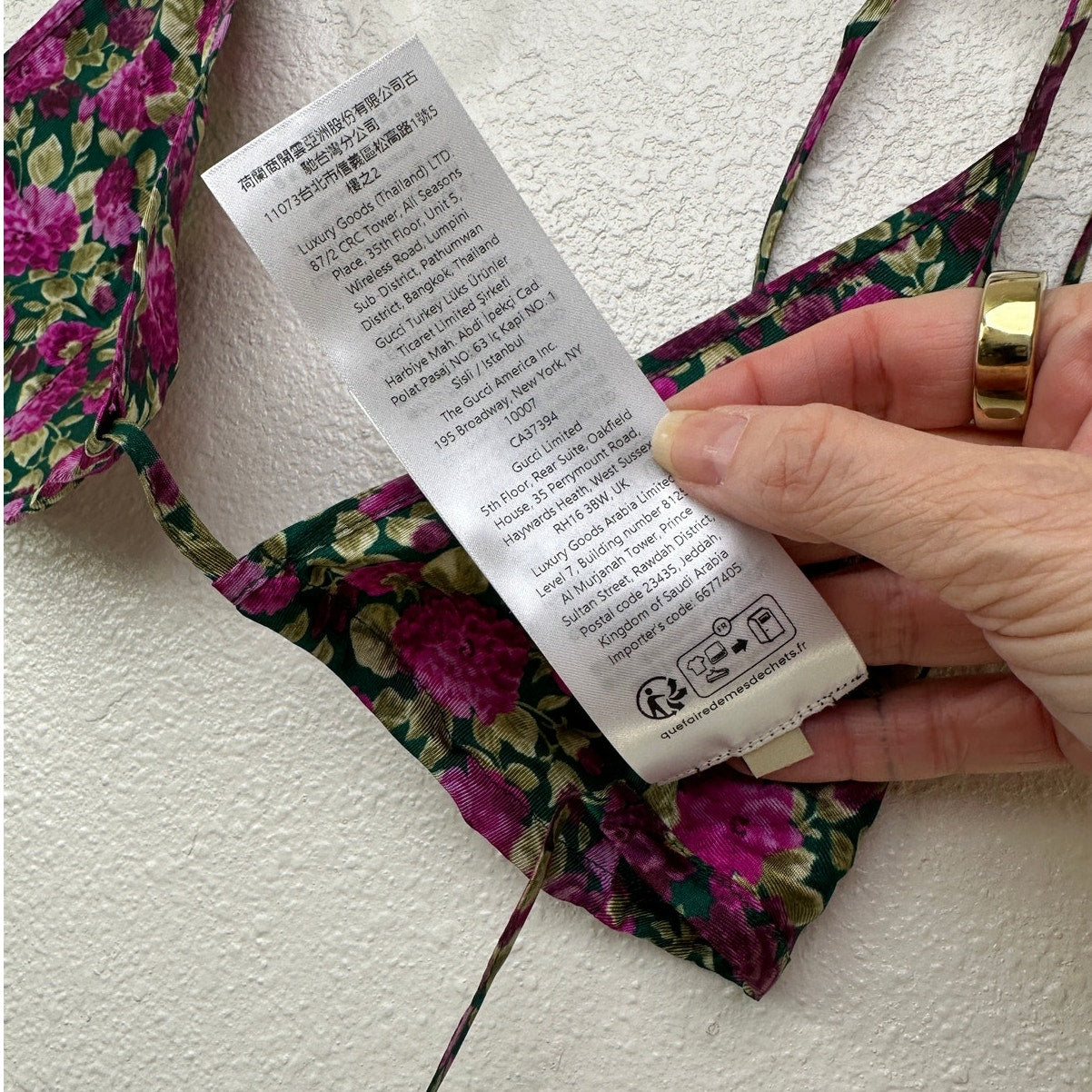 NWOT Gucci Silk Floral Triangle Bikini Top IT 44 / US 8 / M