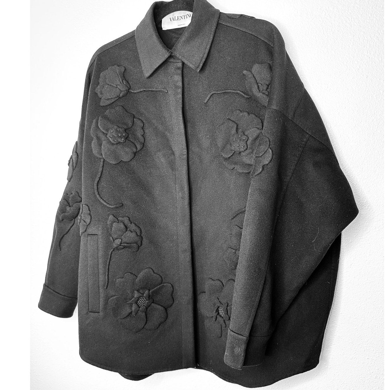Valentino Garavani Black Wool-Cashmere Floral Applique Jacket