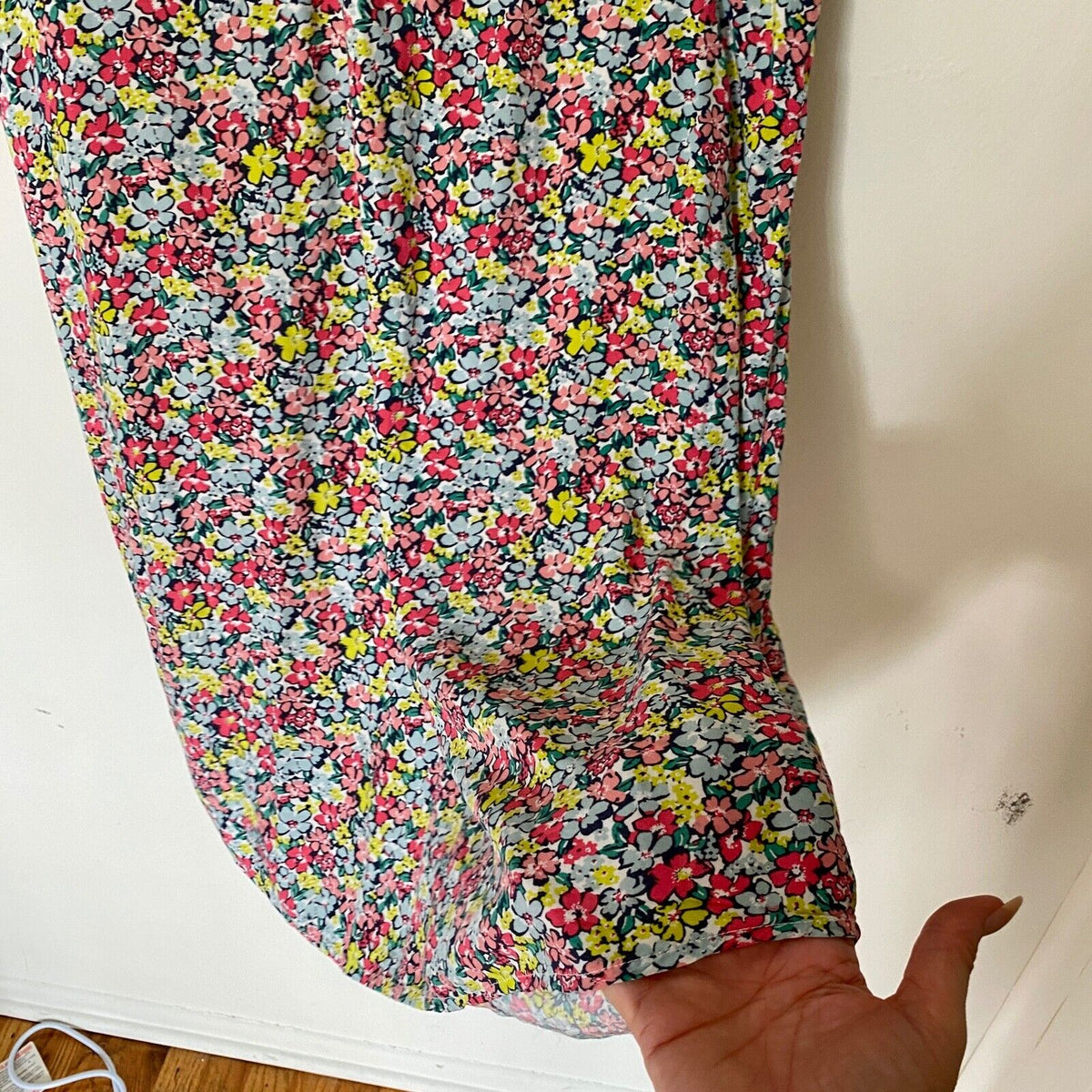 Gap Cute Pink Multi-Color Floral Sleeveless V-Neck Shift Dress Tie Back XS