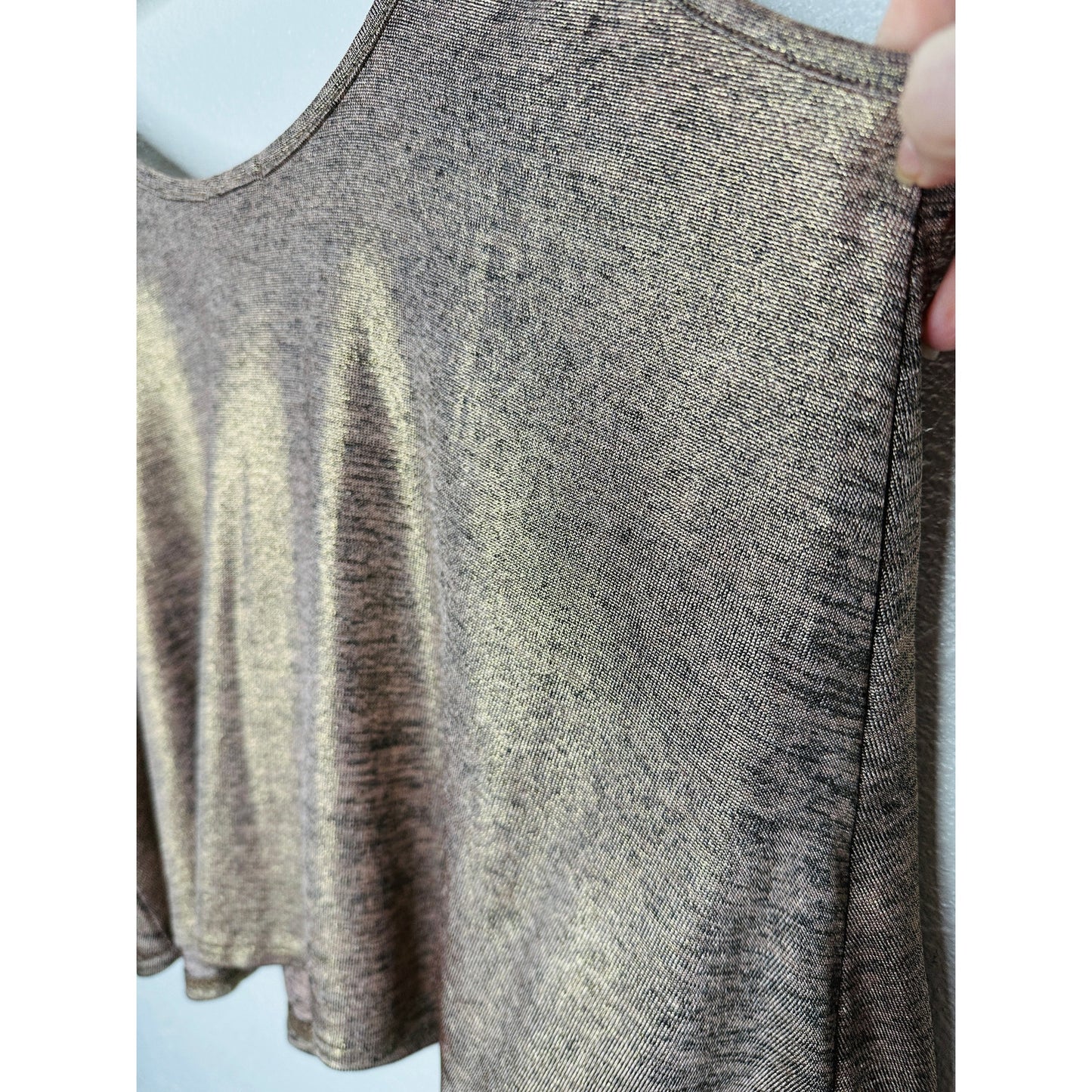 Kimchi Blue Gold Bronze Metallic Round Neck Flowy Tank Top S