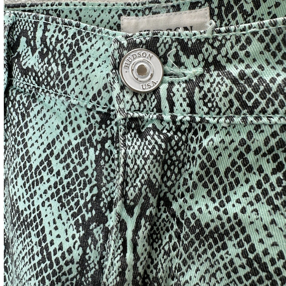 Hudson Aqua Teal & Black Snakeprint Nico Super Skinny Midrise Jean 26