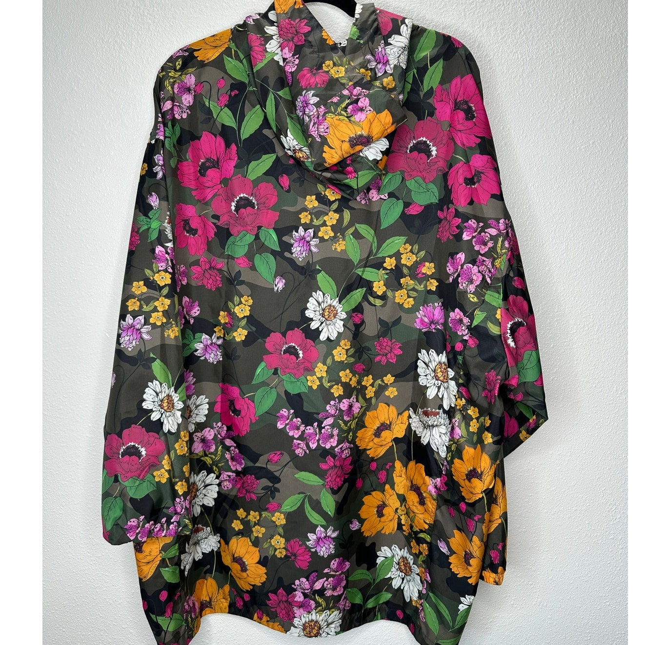 NWT Valentino Men's Army Floral-on-Camo Wind-Resistant Hooded Jacket 38 / M
