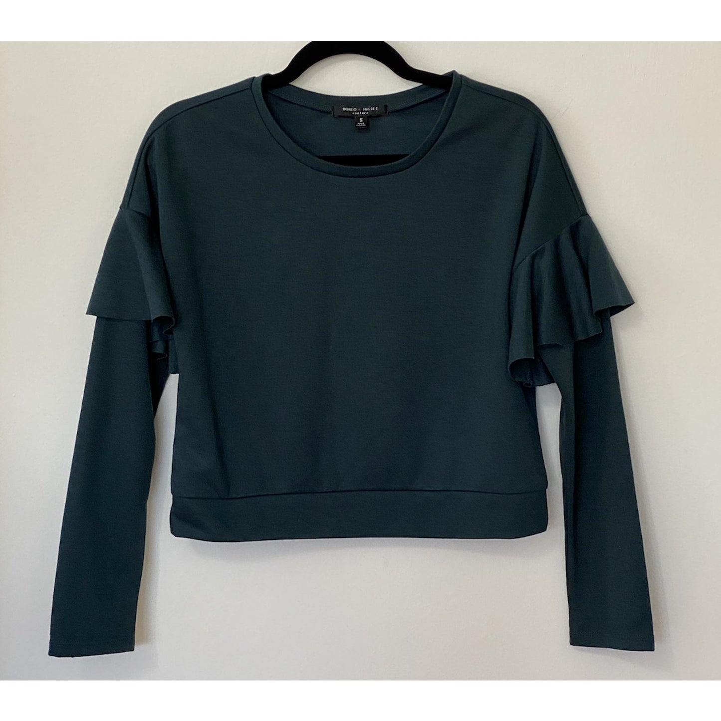 Romeo & Juliet Hunter Green Ruffle Long Sleeve Knit Round Neck Sweater S