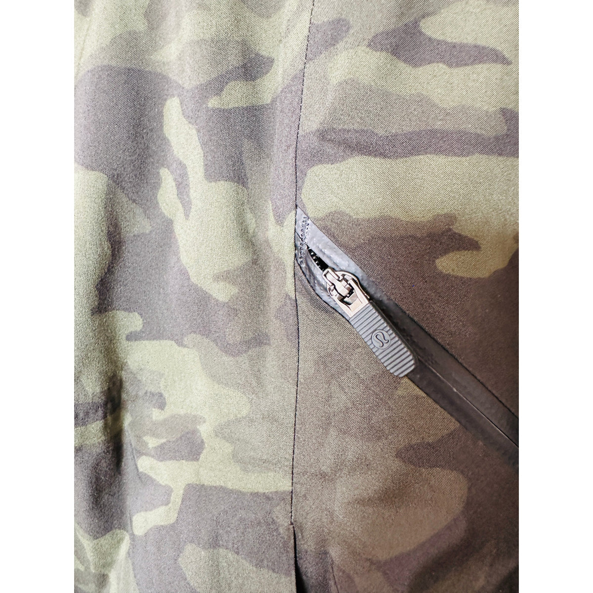 Lululemon Olive Green & Black Camo Print Front Zip Hooded Jacket 2