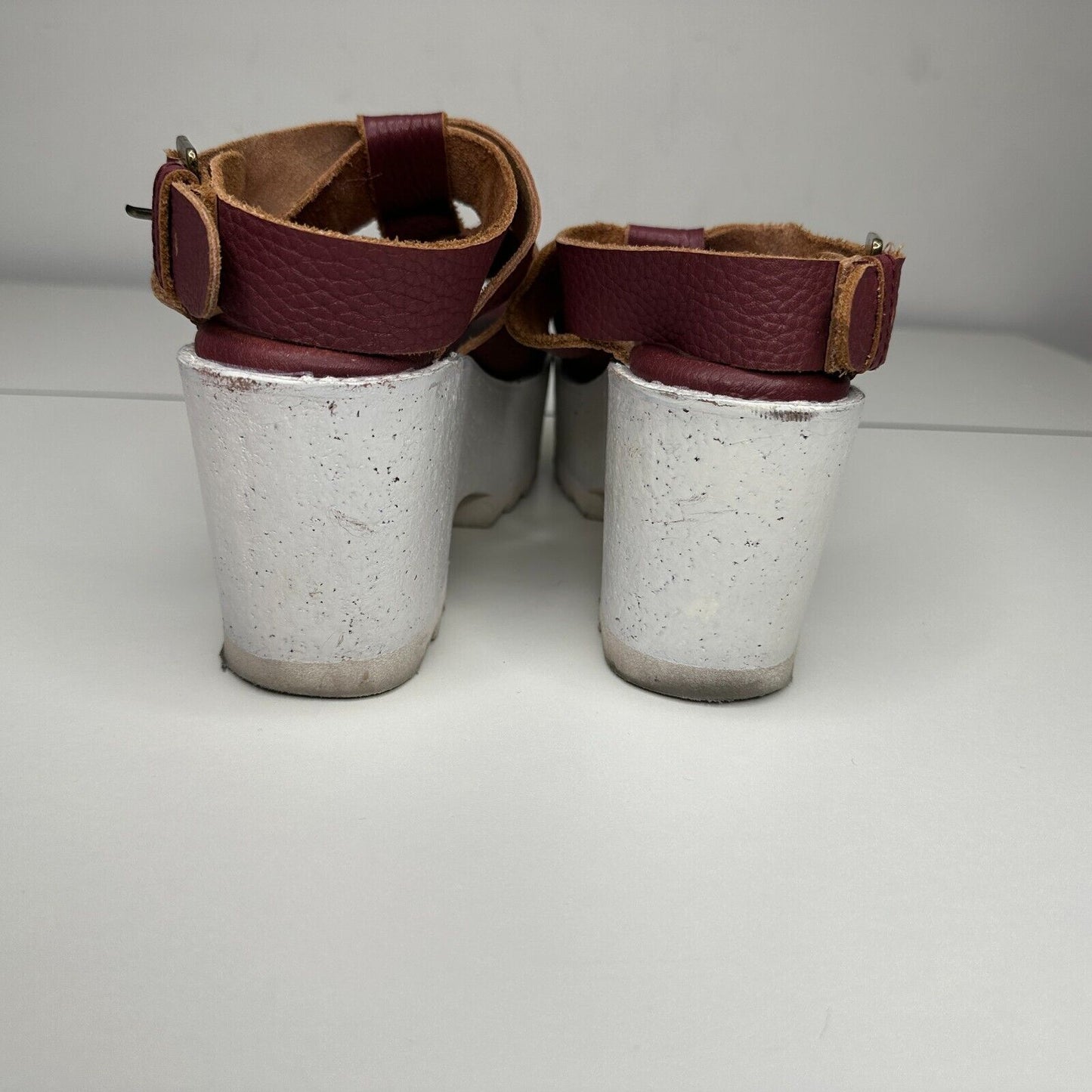 Anthro Gee Wawa Eggplant Leather White Platform Open Toe Ankle Strap Sandals 8