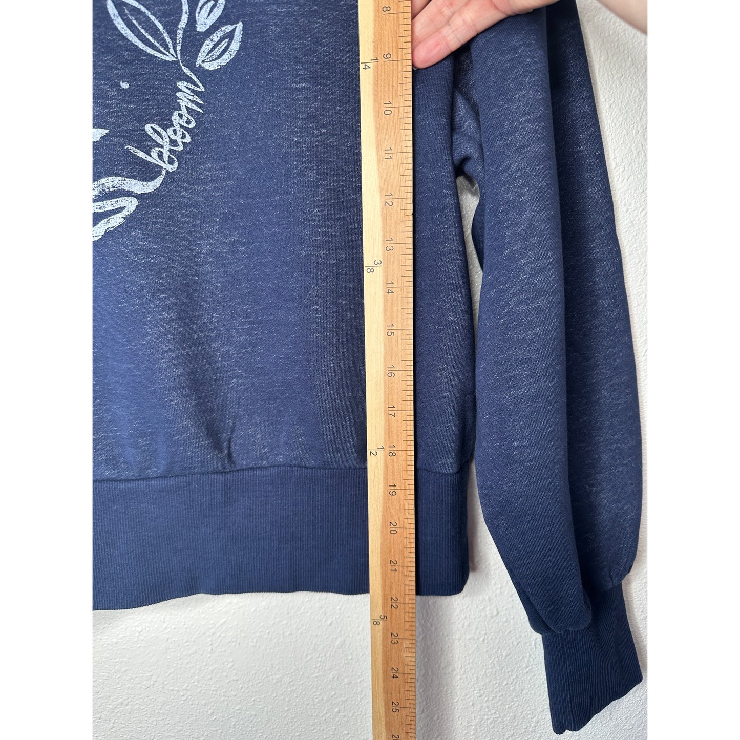 Maeve Navy Blue Visage Graphic Long Sleeve Sweatshirt S