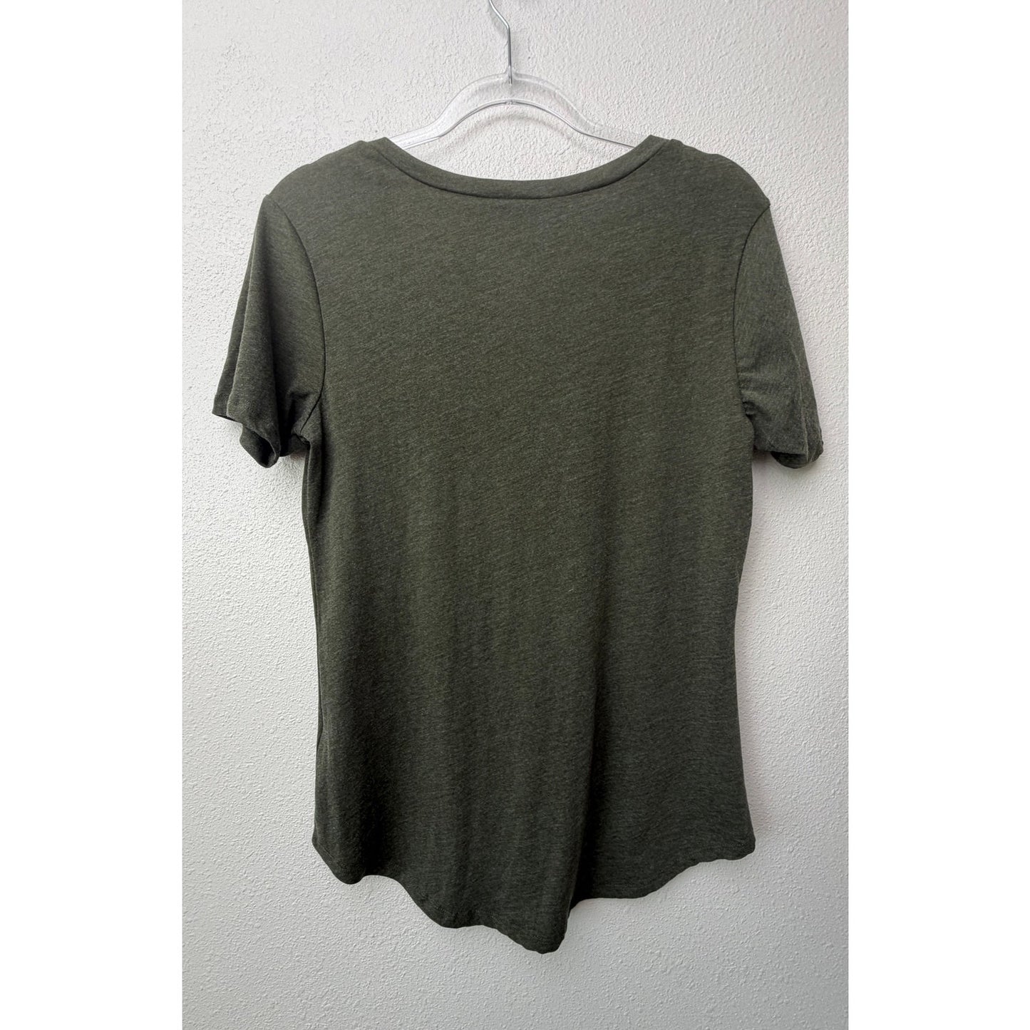 NWT William B Olive Pocket V Neck Tee Womens S