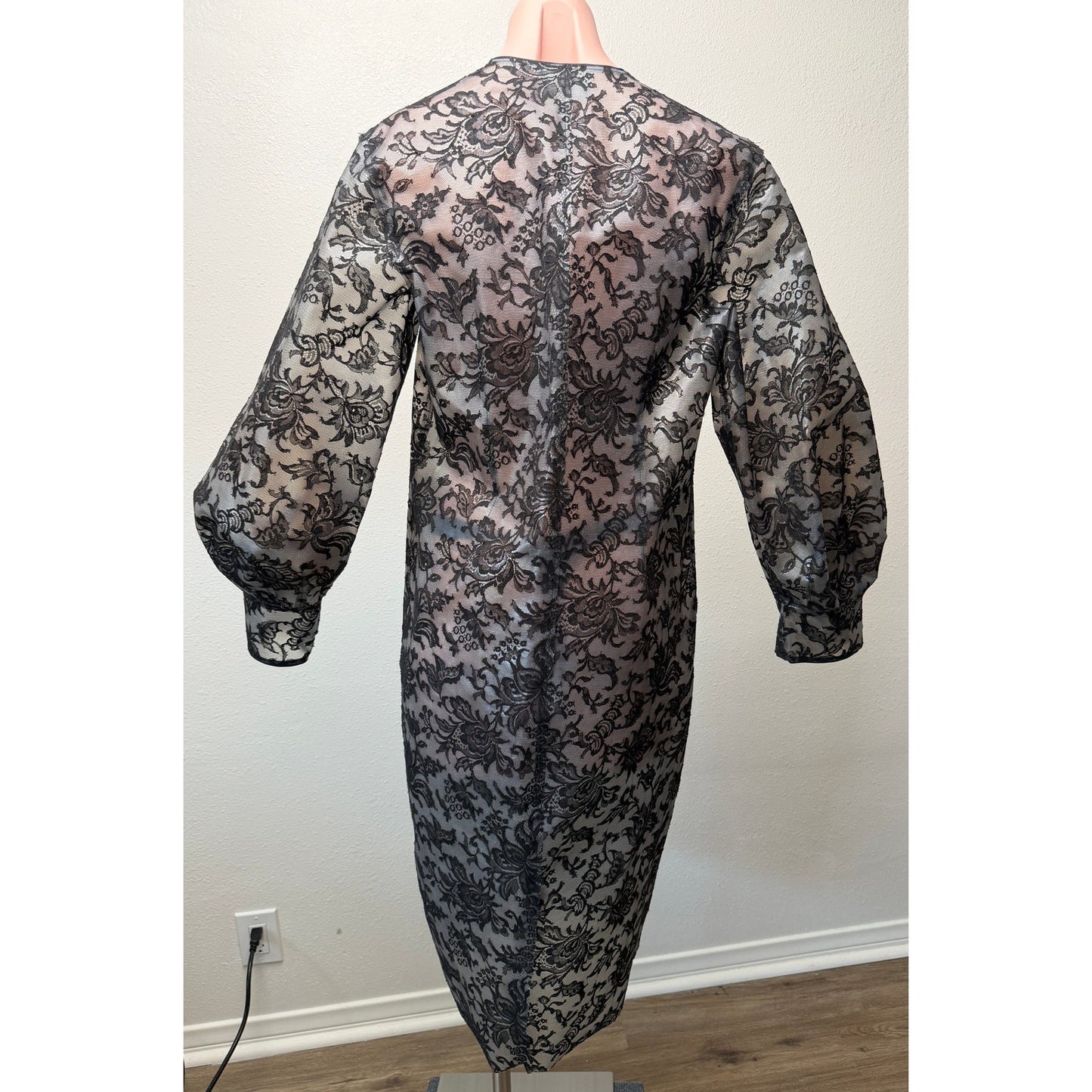 NWOT August Getty Atelier Women's S Black Lace Kimono