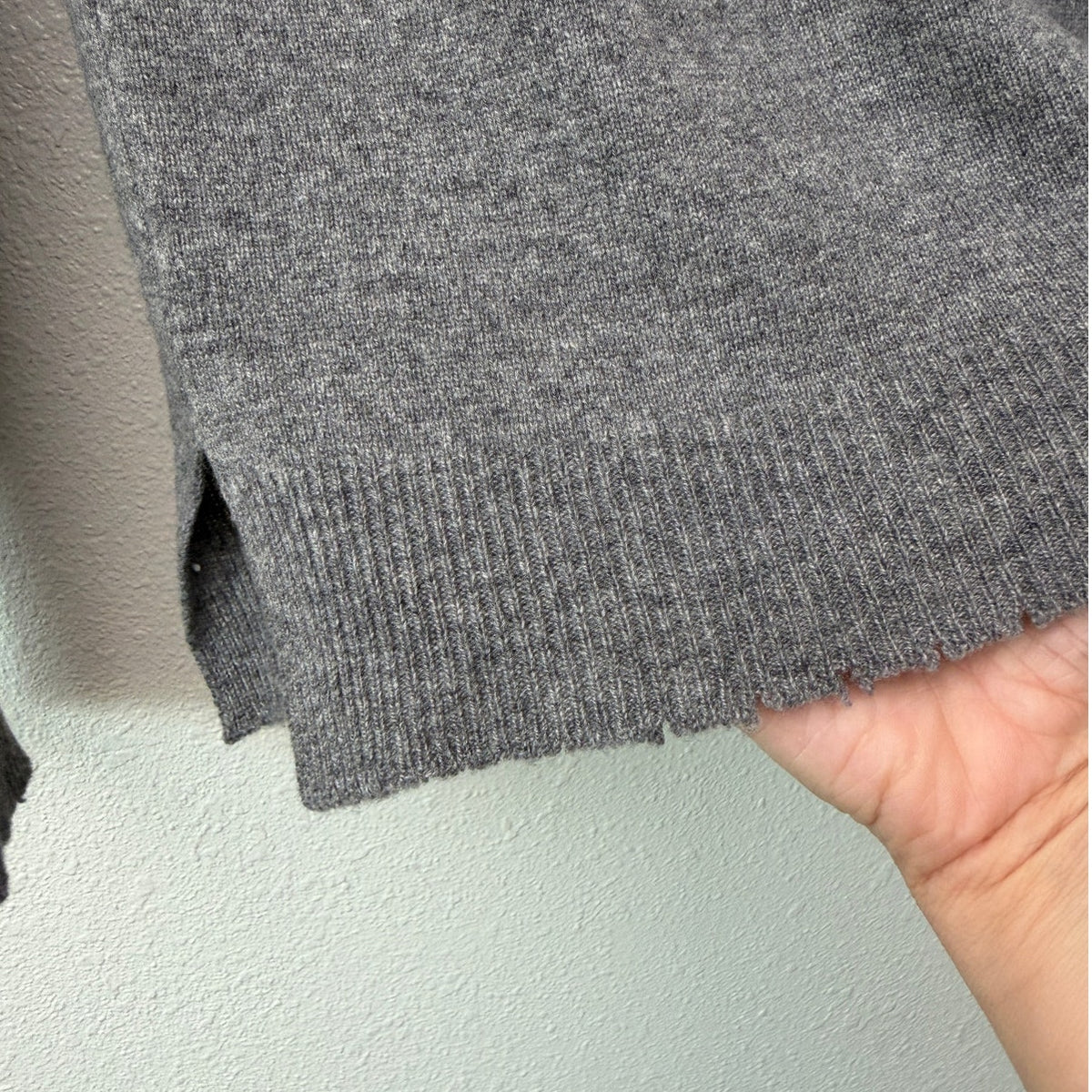 Artelier Nicole Miller Cashmere Eye Sweater Women P Gray