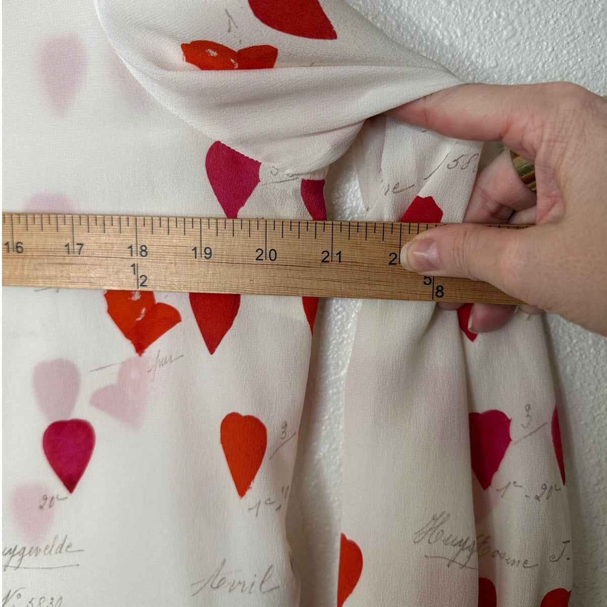 Alexander McQueen Silk Cream Red Pink Petal Long Sleeve Blouse 42 / 10