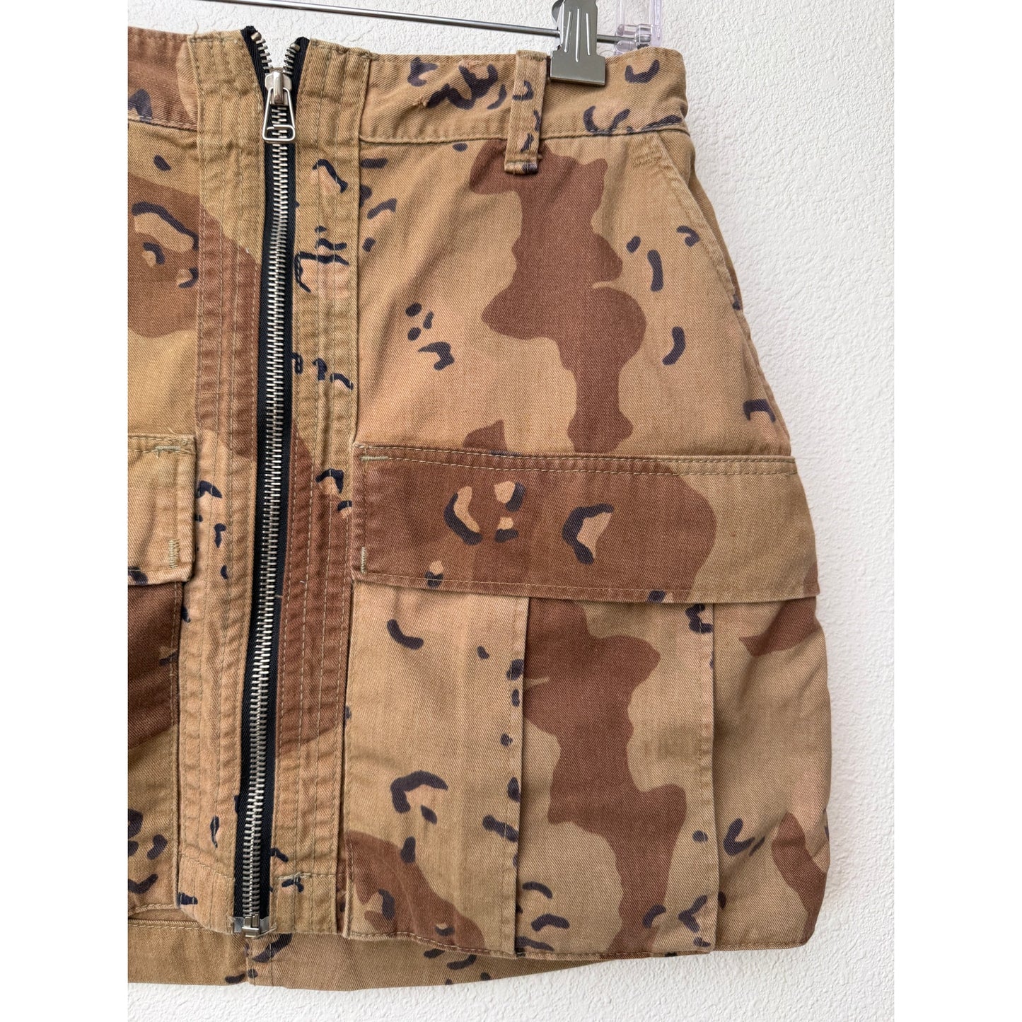 RE/DONE Womens Desert Camo Zip Utility Mini Skirt XS