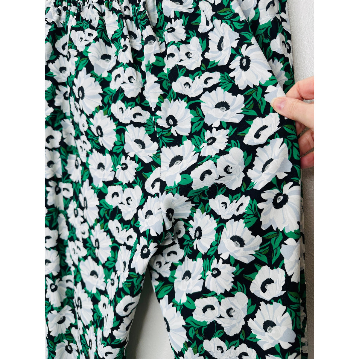 Stella McCartney White Black Green Floral Print Julia Flora Jogger Pants M