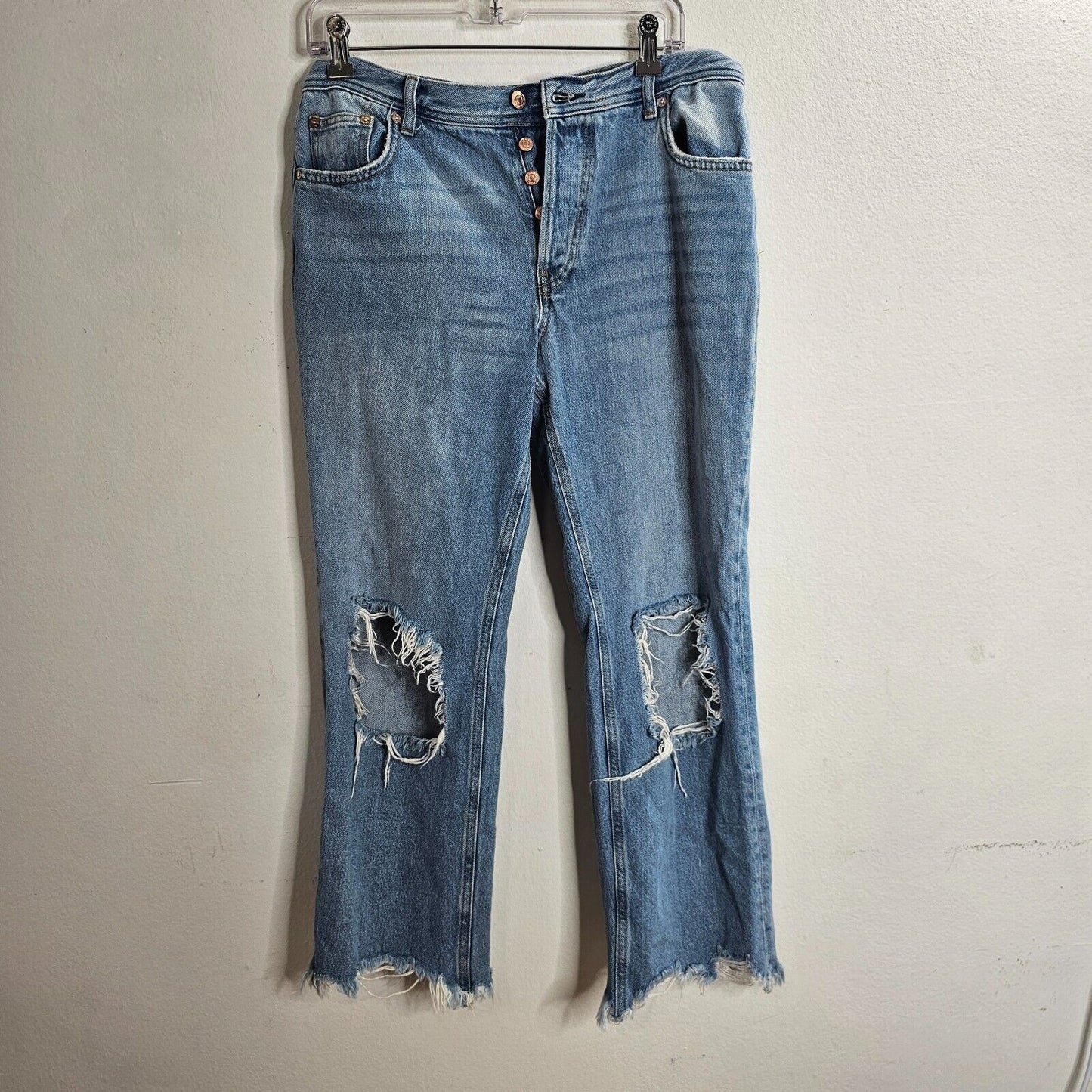 We The Free Medium Blue Wash Button-Fly Distressed Raw Hem Straight Crop Jean 28