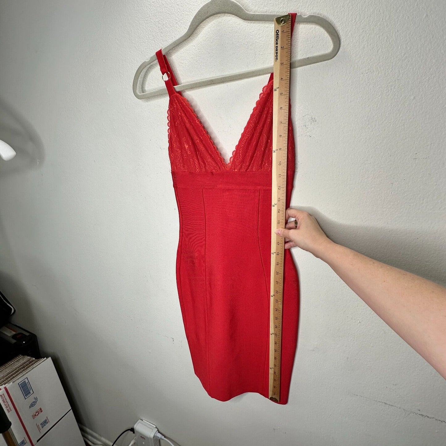 House of CB London Red Lace Trim VNeck Sleeveless Bodycon Bandage Dress Mini XS