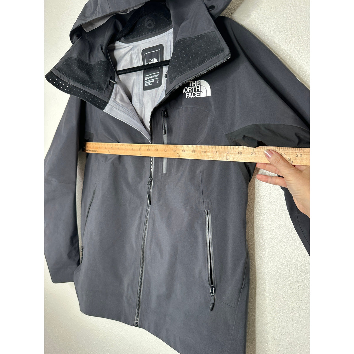 The North Face Summit Torre Egger Futurelight Women's Outdoor Jacket Large
