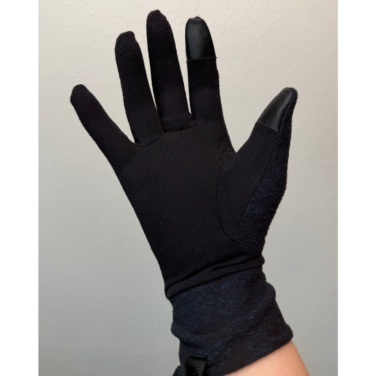 Lululemon Cross Chill Run  Gloves Teal Black XS/S