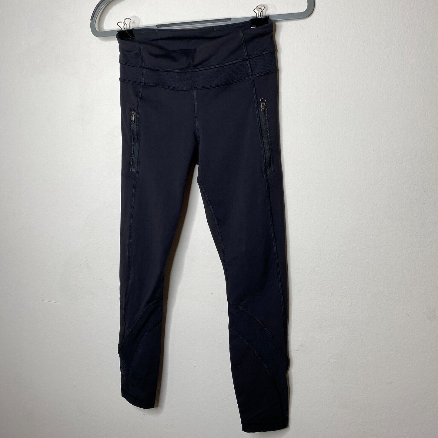 Lululemon Black Side Hip Zip Pockets Mesh Detail Waist & Ankle 7/8 Leggings 4