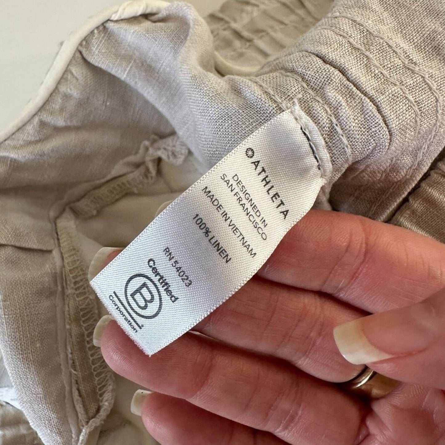 Athleta Cream & Tan Camo Cabo Print Tied Linen Jogger Pant Zip Front Pockets 4