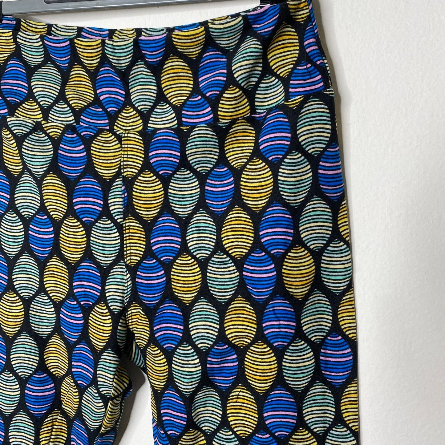 NWT LuLaRoe Black Blue & Yellow Green Pink Multi Egg Design Leggings Pants OS
