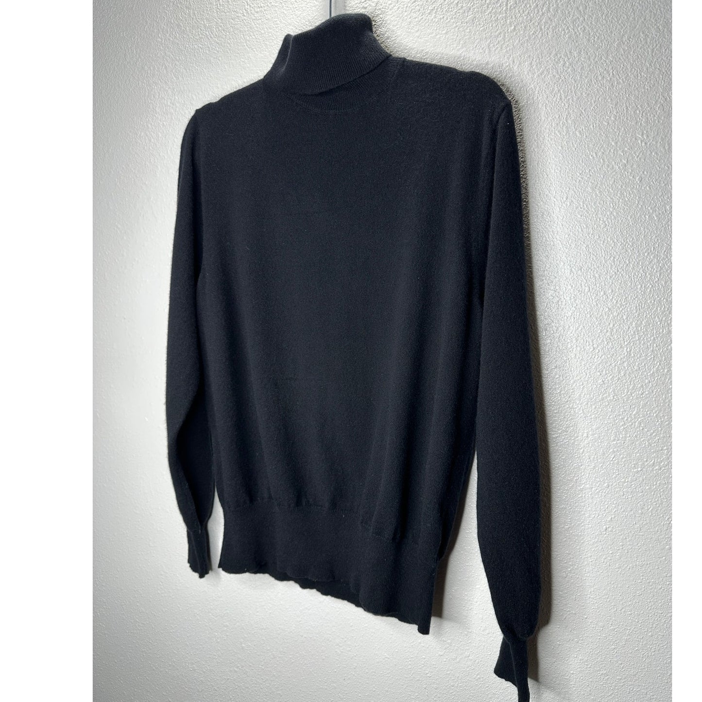 Theory Black Cashmere Long Sleeve Turtleneck Rib Hem Sweater M