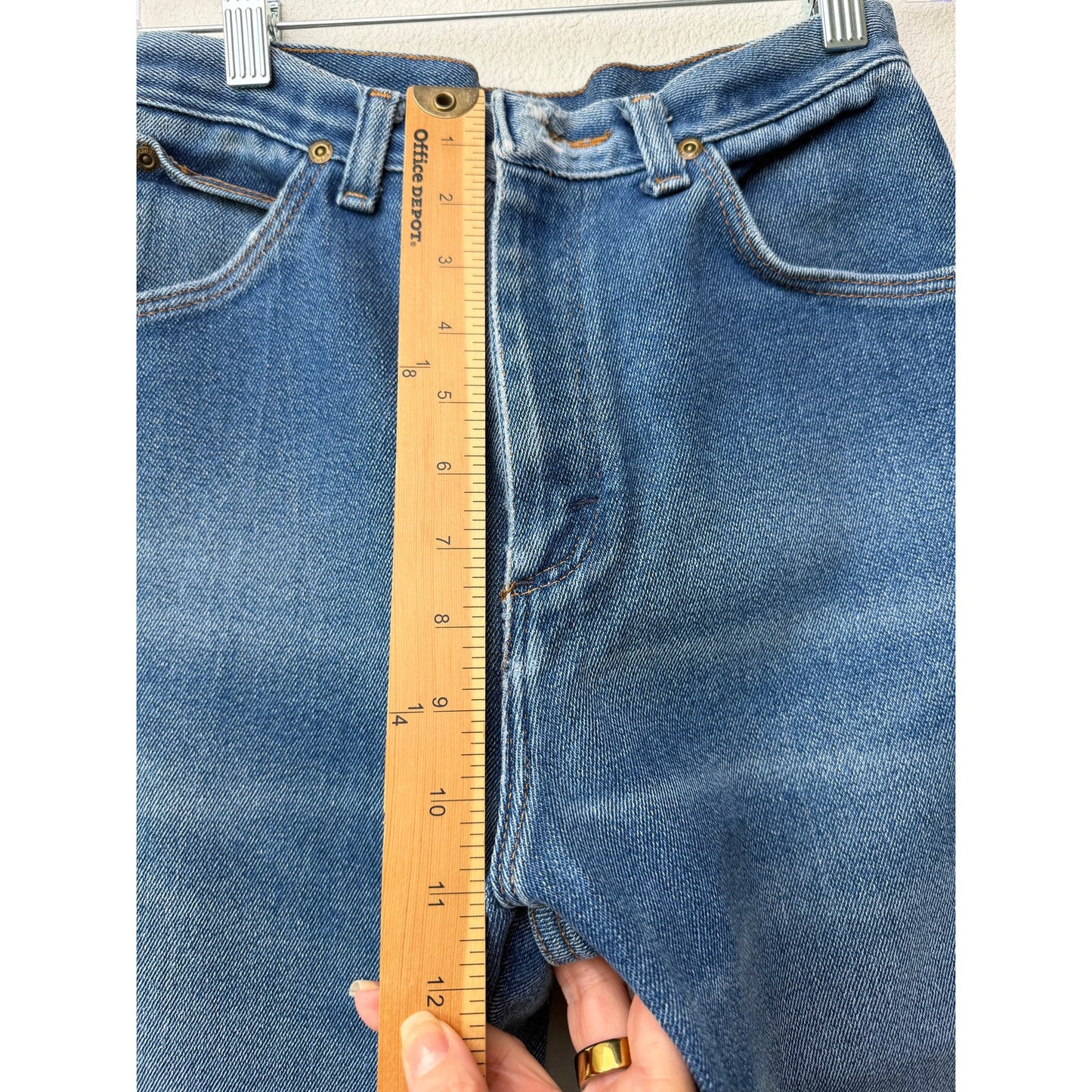 Wrangler Blue High Rise Raw Hem Jeans Women's 26