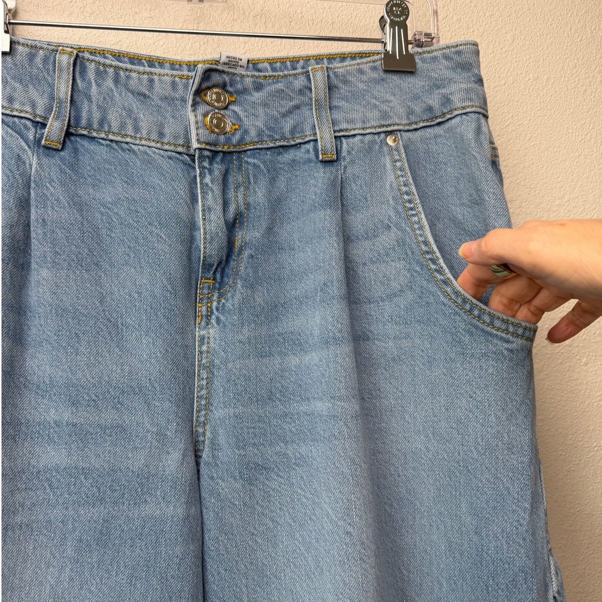 Forever 21 Wide Leg Jeans Mid Rise Size 28 Women