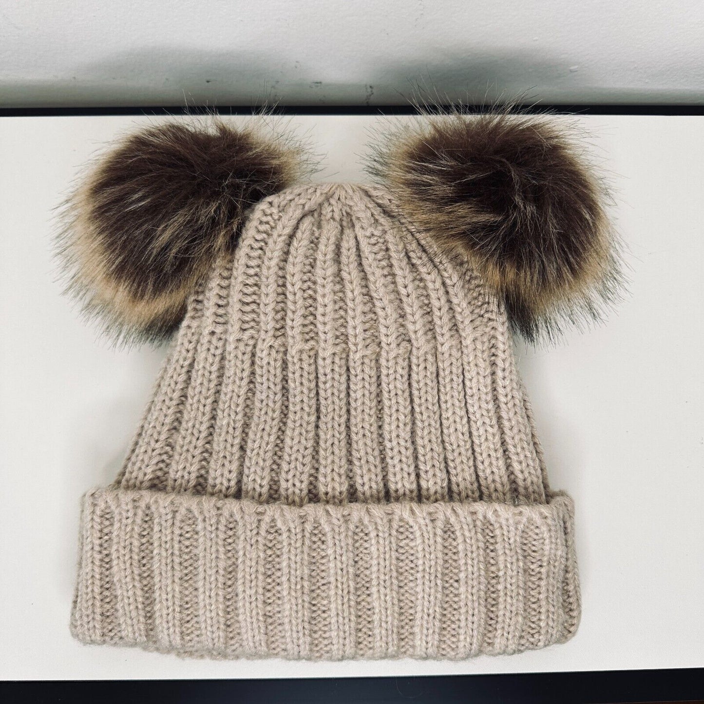 Arctic Paw Tan Cream Lined Thick Cable Knit Beanie 2 Brown Faux Fur Pom Poms OS