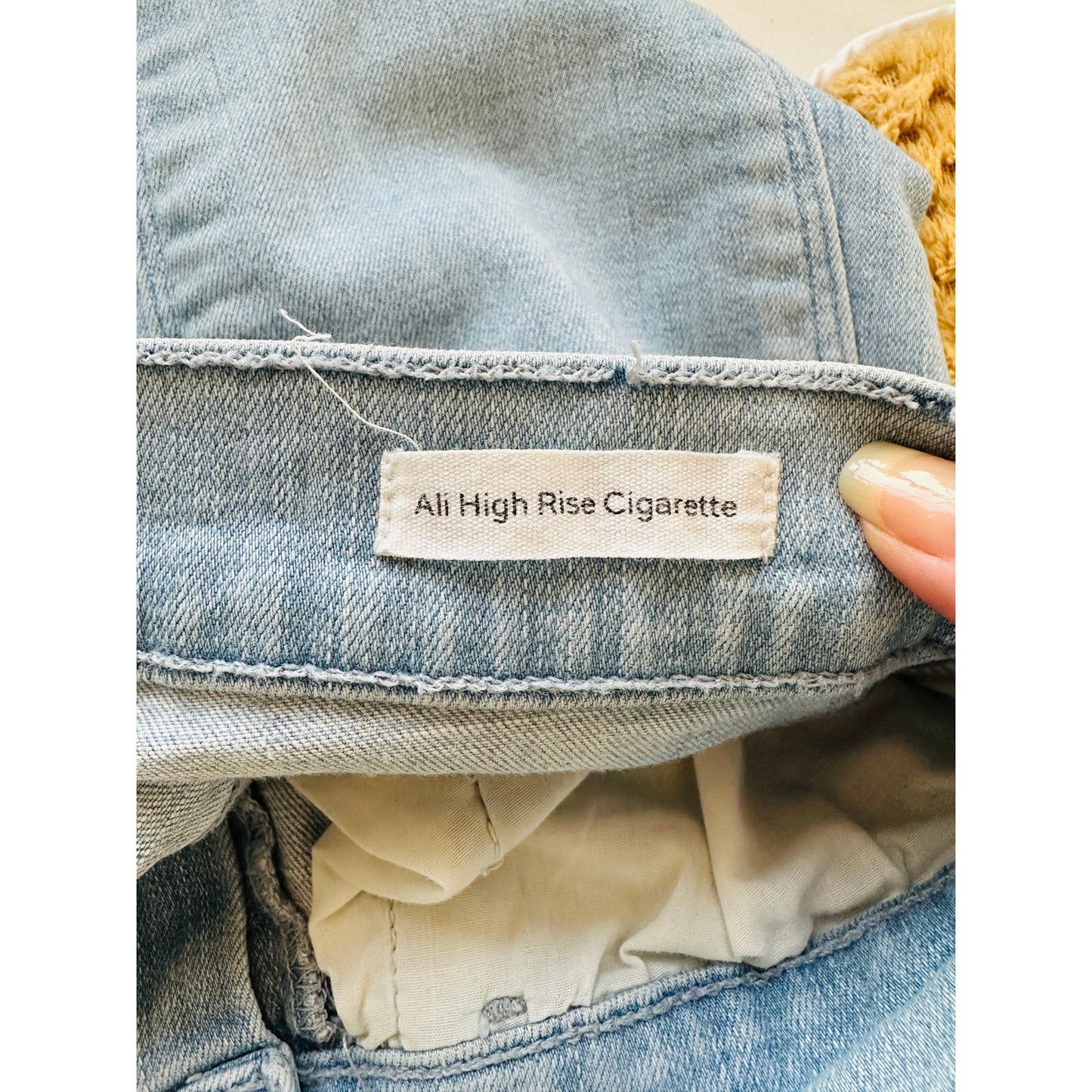 Frame Light Wash Ali High-Rise Cigarette Denim Jeans 28