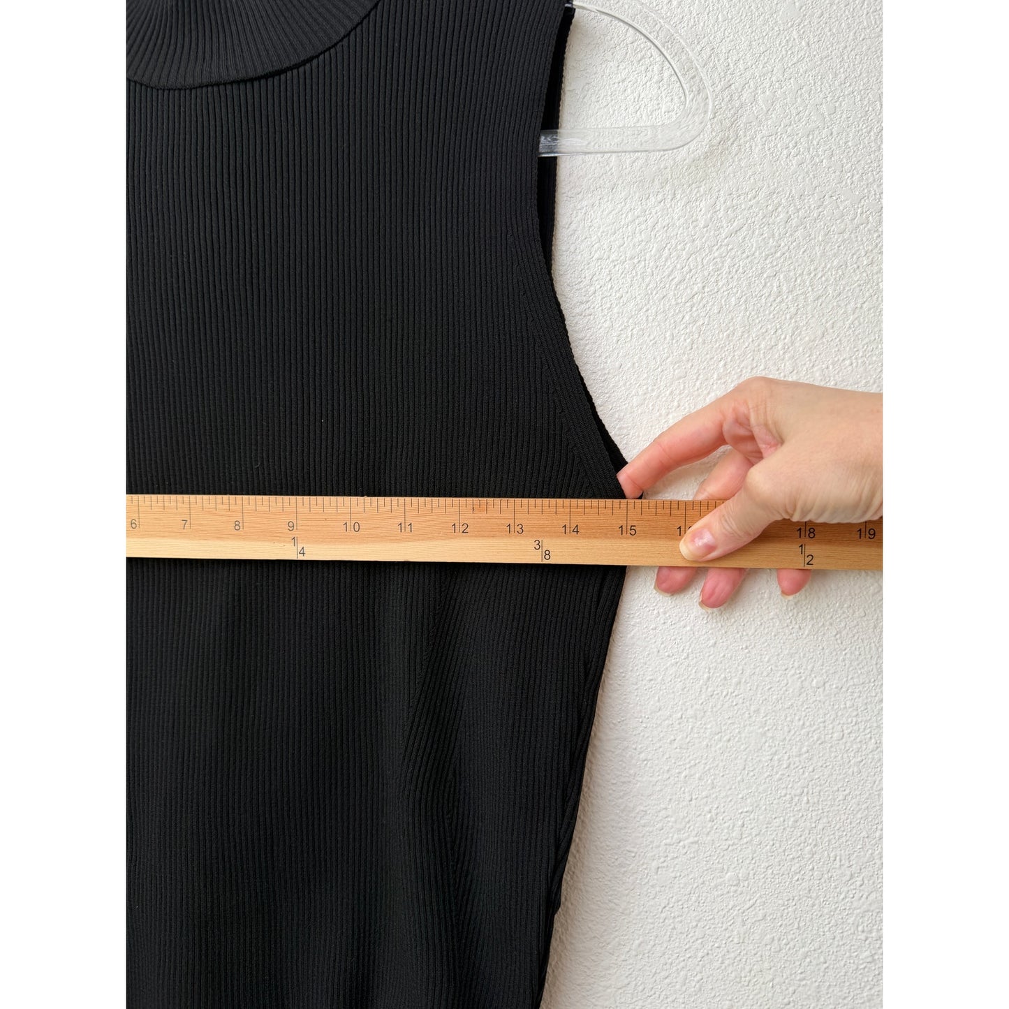 NWT Zara Black Ribbed Mock Neck Sleeveless Top L