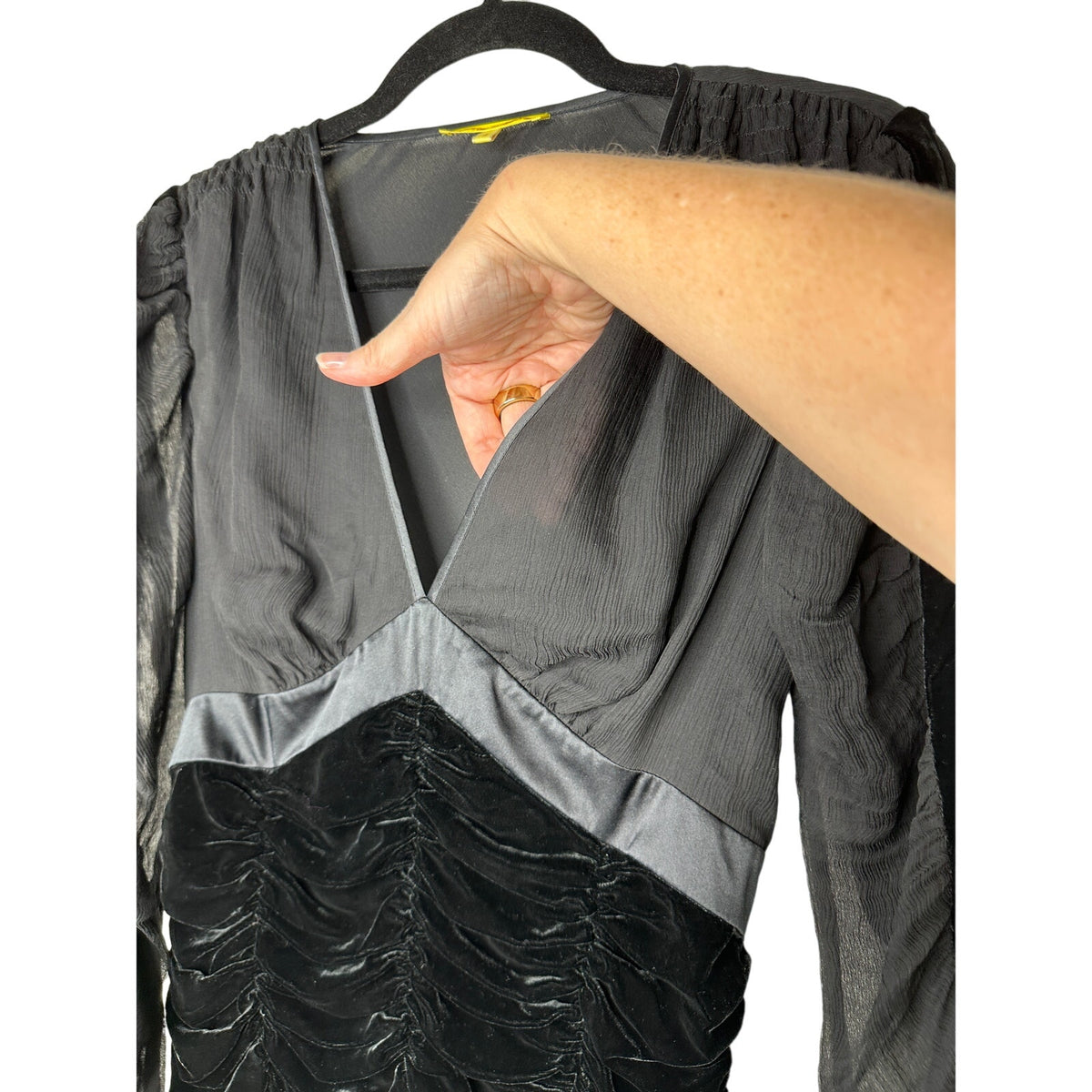 Catherine Malandrino Black Deep-V Gauze Satin Velvet Ruched 3/4 Sleeve Blouse S
