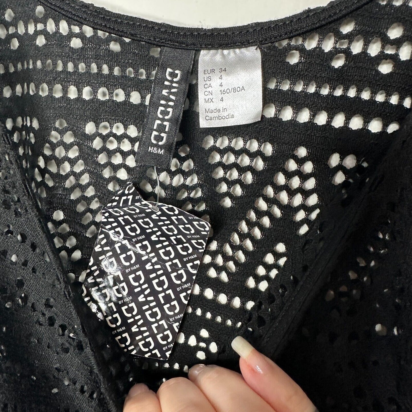 NWT H&M Black Open Crochet Tank Top With Fringe Hem Scoop Neck Sleeveless 4