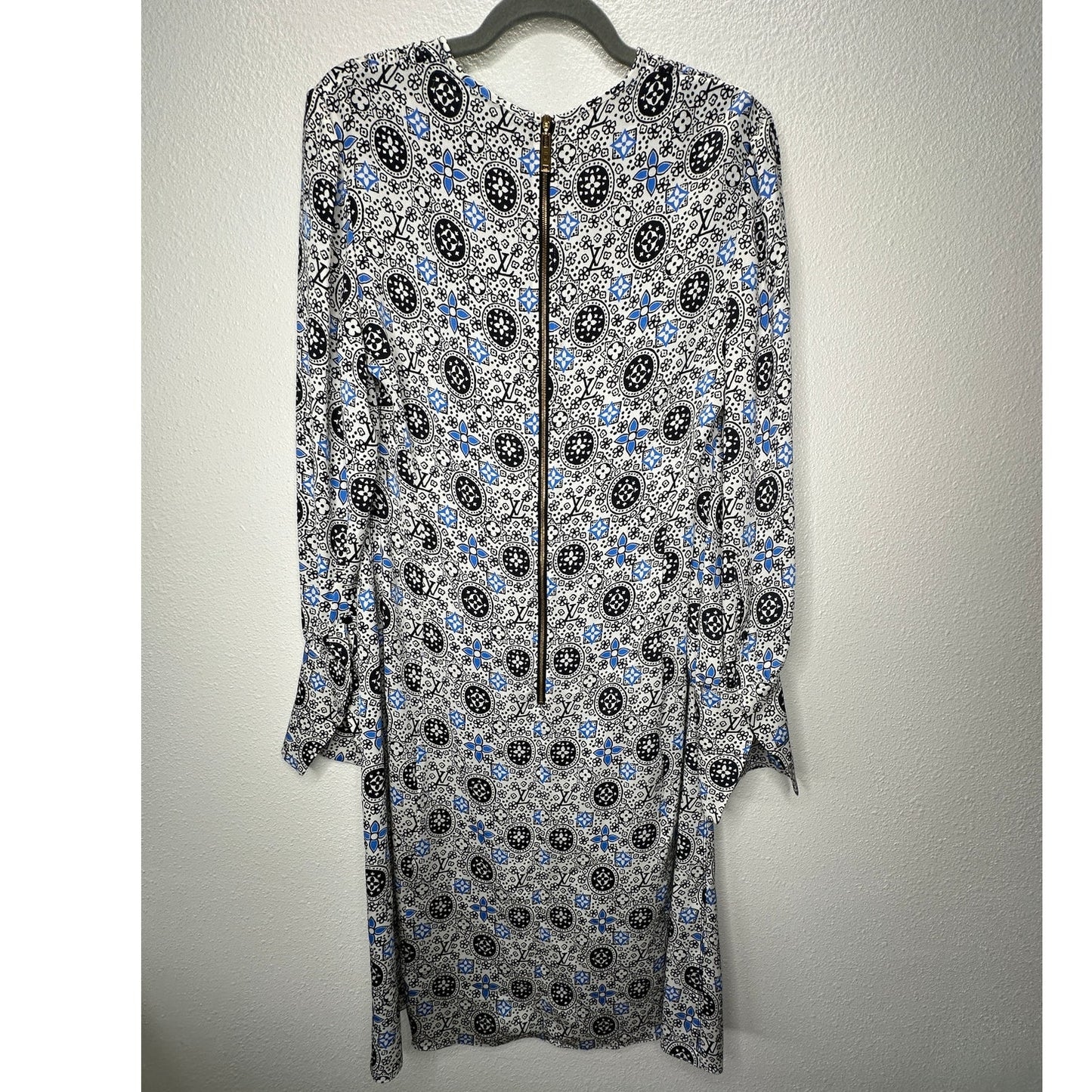 Louis Vuitton Silk Belted Print Midi Dress Runway White Black Blue 42 / 10