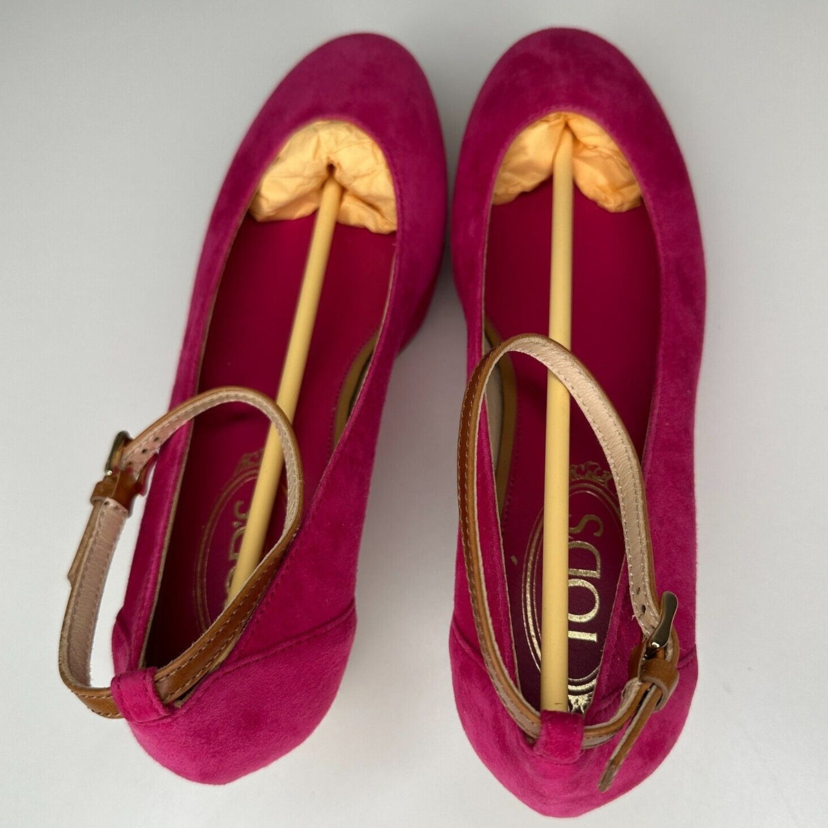 Tod's Deep Pink Suede Ankle Strap Ballerina Style Round Toe Wedge Shoes 38 / 8