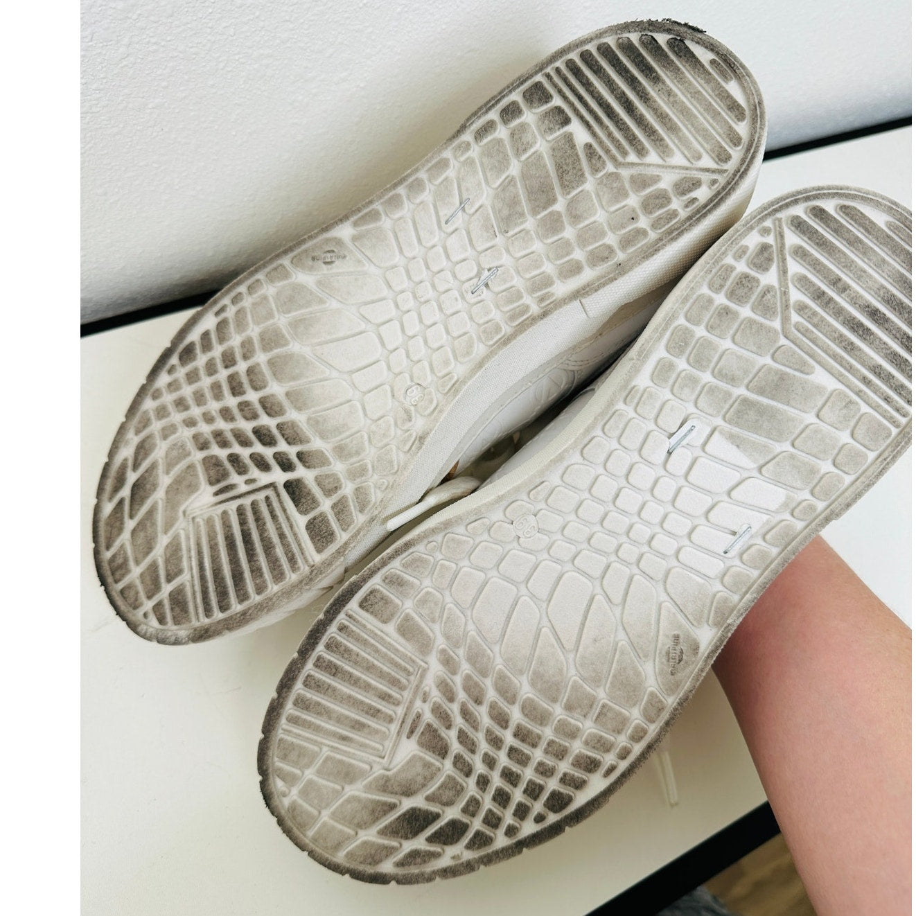 Valentino Minerva Monogram White & Rose Gold Leather Lace Sneaker 9