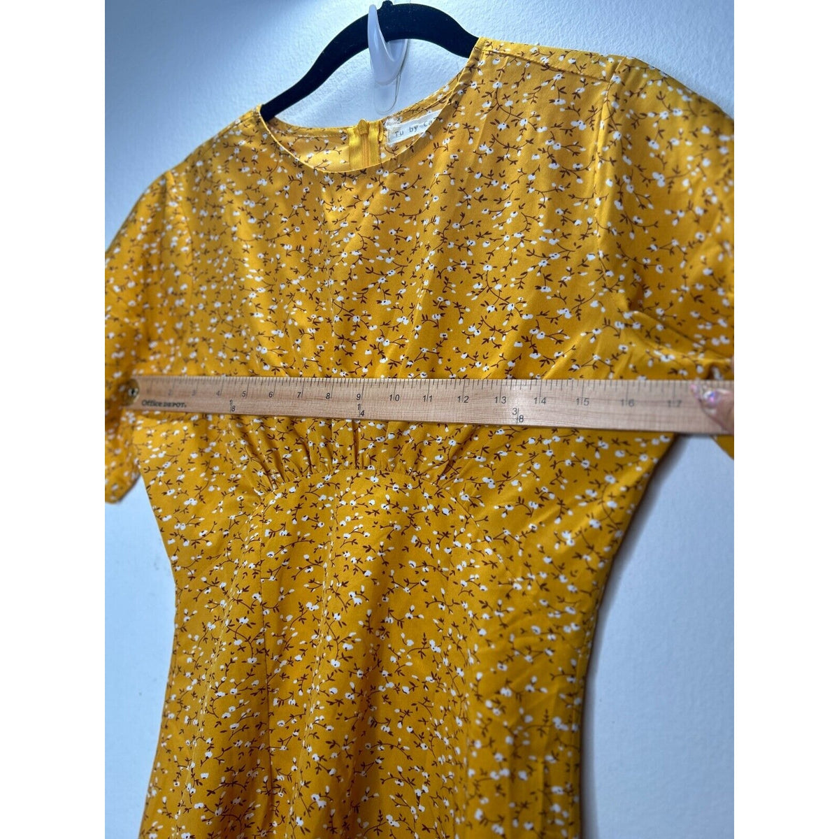 Tu by Catu Mustard Yellow White Brown Floral Short Sleeve Crew Neck Mini Dress