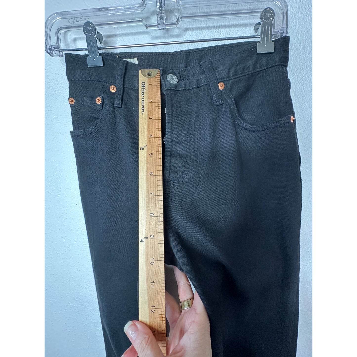 Levis 501 Original Fit Black Button Fly Straight Leg Jeans 23 x 28