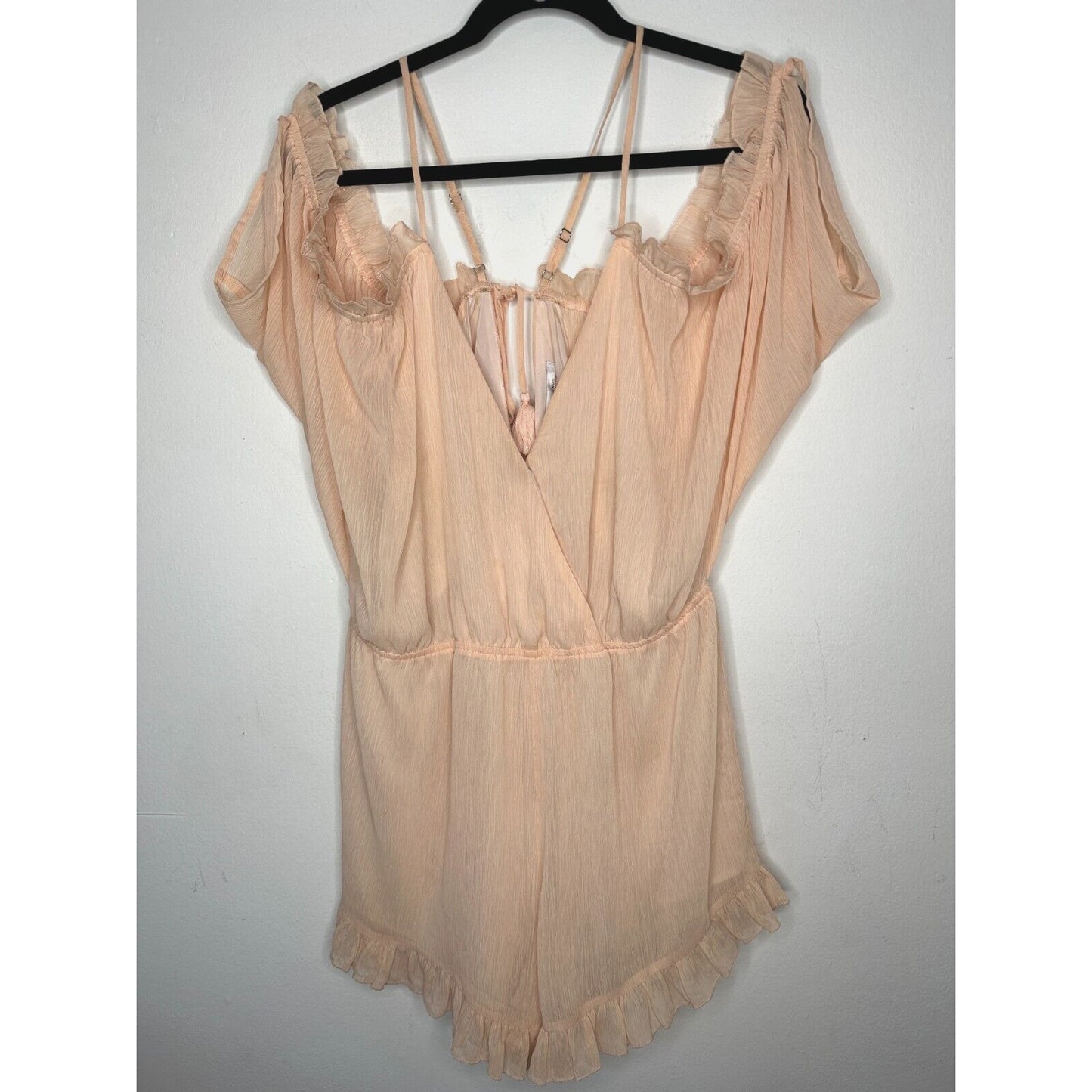 Lovers + Friends Cute Peach Malia Ruffle Cold Shoulder Deep-V Open Back Romper L