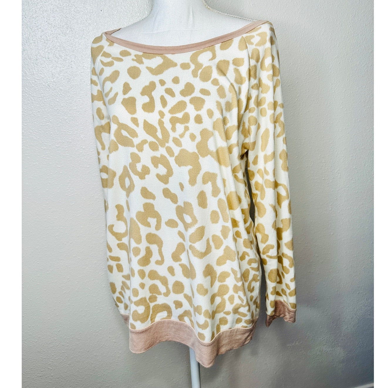 Bibi Cream & Tan Giraffe Print Wide Neck Long Sleeve Sweater S Y2k