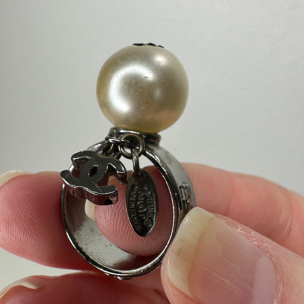 Chanel Paris Silver  Embossed Logo Pearl Crystal Heart Dangle Ring 6.5