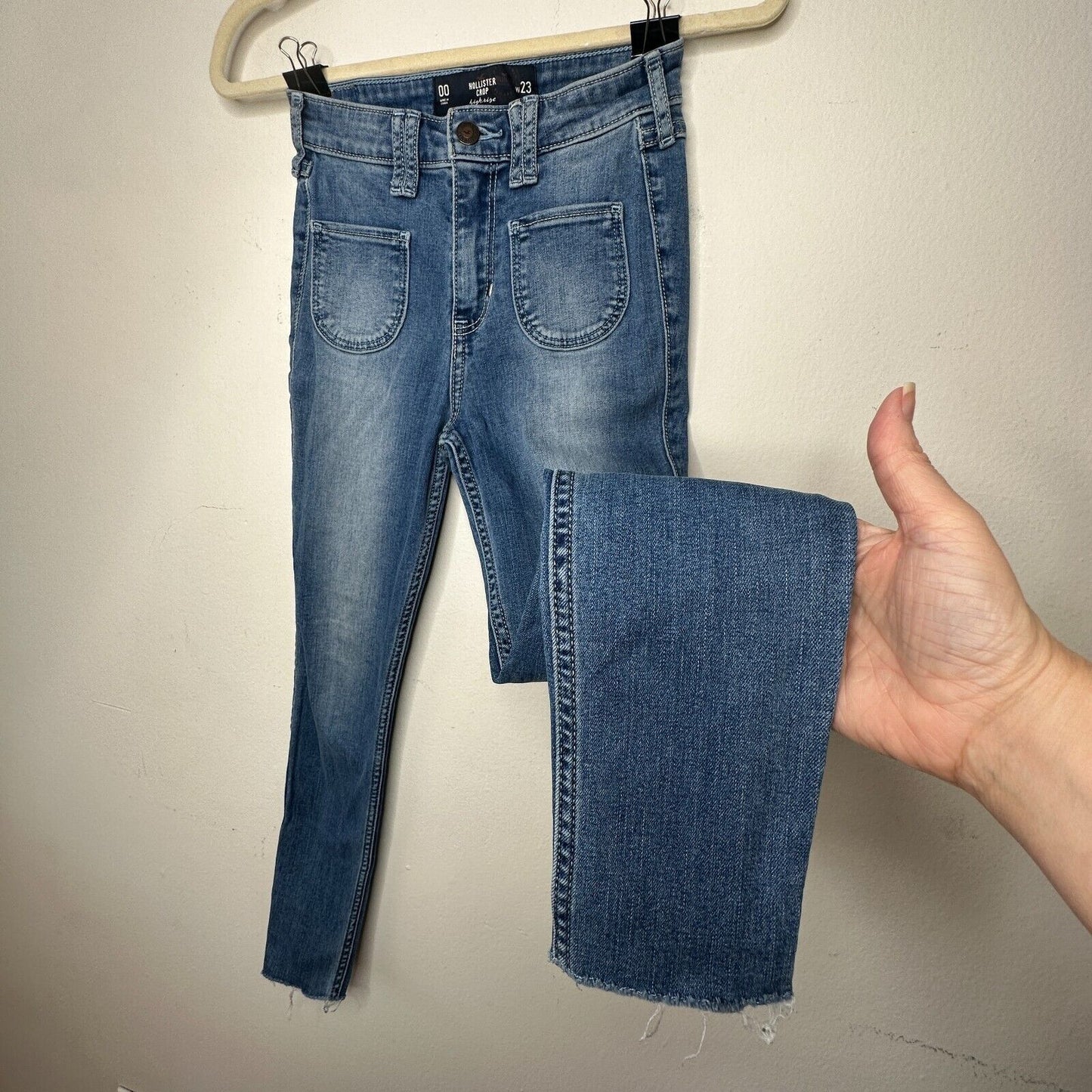 Hollister Medium Wash Crop Patch Pocket Hi-Rise Denim Skinny Jean Raw Hem 23 00